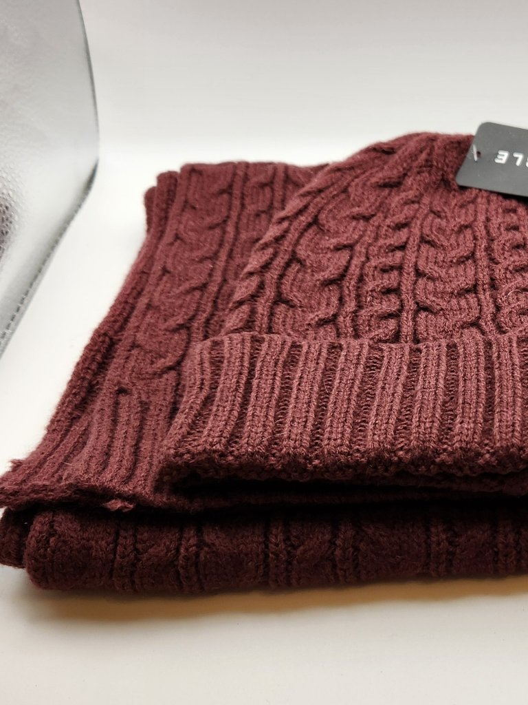Wantable Hat & Scarf Set Burgundy Unisex Nwt $35 — image 2 of 5